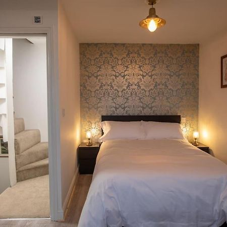 Herring Girl House - Harbourside Property, Sleeps 8 Scarborough Eksteriør bilde