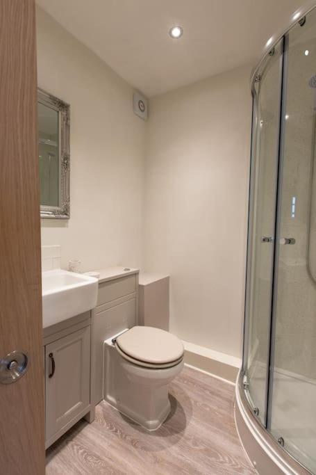 Herring Girl House - Harbourside Property, Sleeps 8 Scarborough Eksteriør bilde