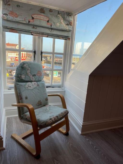 Herring Girl House - Harbourside Property, Sleeps 8 Scarborough Eksteriør bilde