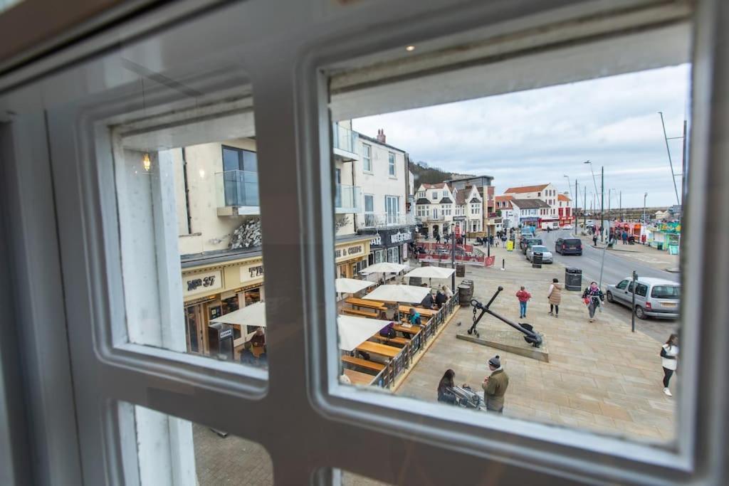 Herring Girl House - Harbourside Property, Sleeps 8 Scarborough Eksteriør bilde